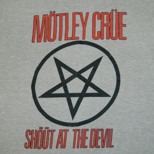 motley crue t shirt canada