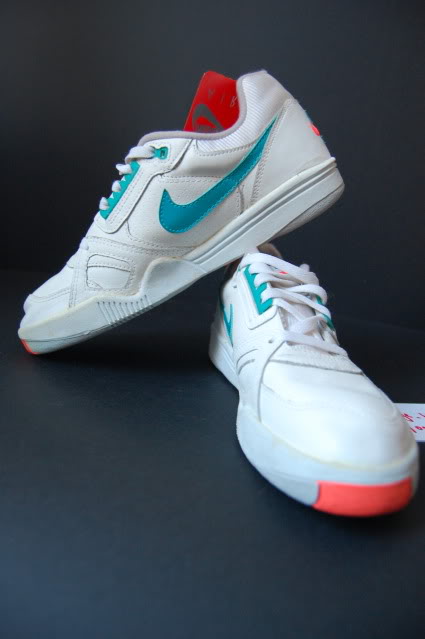 Vintage Nike Air Challenge Court Sneakers