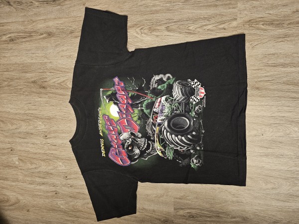 Fake Grave Digger tee?