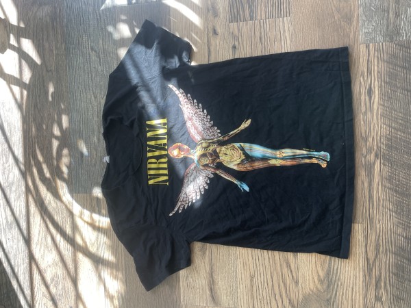 Is this nirvana t shirt real? or a bootleg/reprint