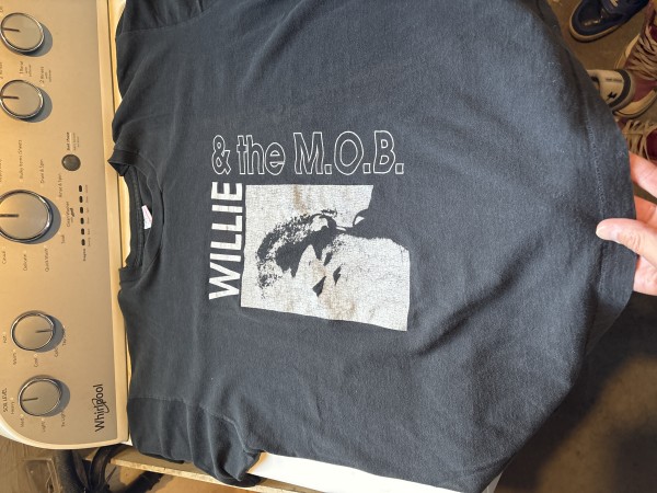 Willie & the M.O.B. Shirt ID