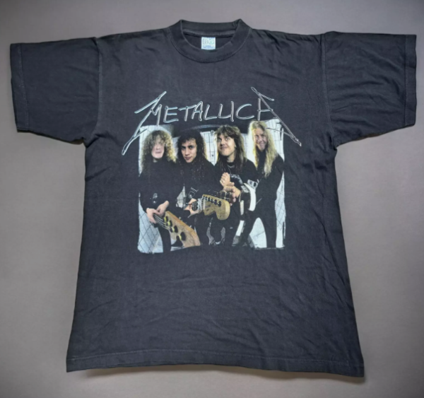 BG tag on 1999 Garage Days Metallica Giant tee?