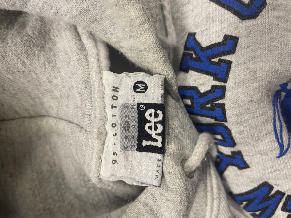 Lee Sweatshirt Tag