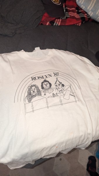 Wizard of oz Roslyn 1987 tee help with more info