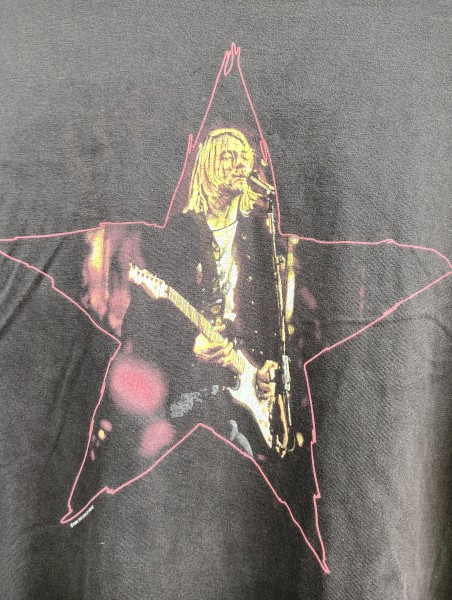 Giant Kurt Cobain shirt Legit Check