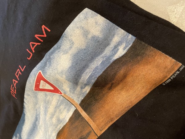 1998 Pearl Jam Yield Shirt