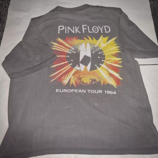 Check on a Pink Floyd 1994 European Tour Brockum tag