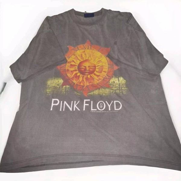 Check on a Pink Floyd 1994 European Tour Brockum tag