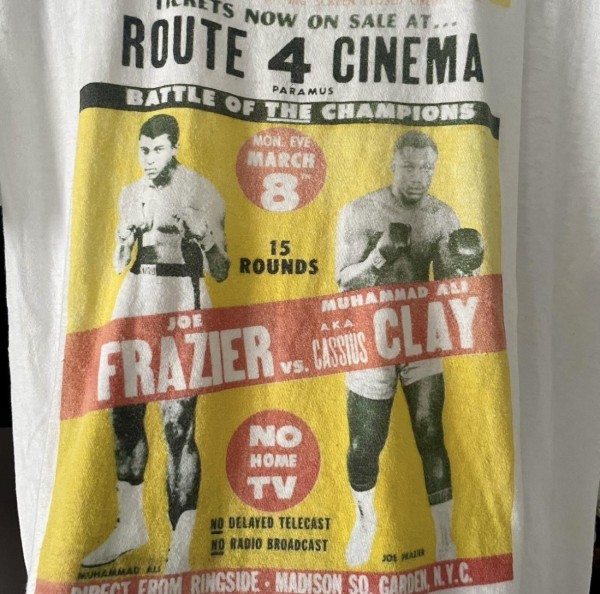 Muhammad Ali vs Frazier vintage tee