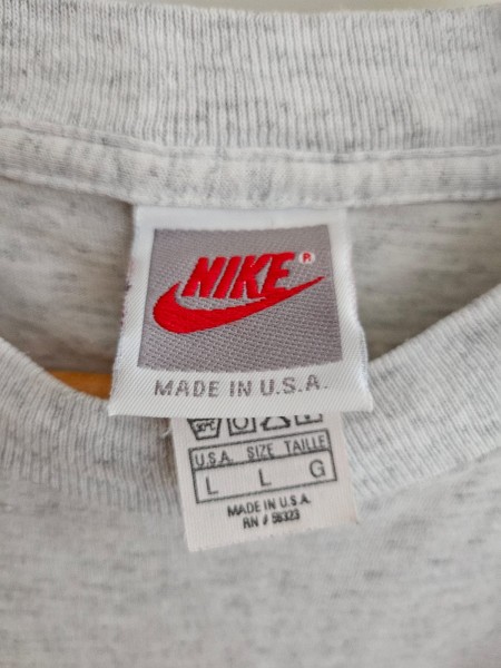 Nike T-shirt Swoosh early silver tag