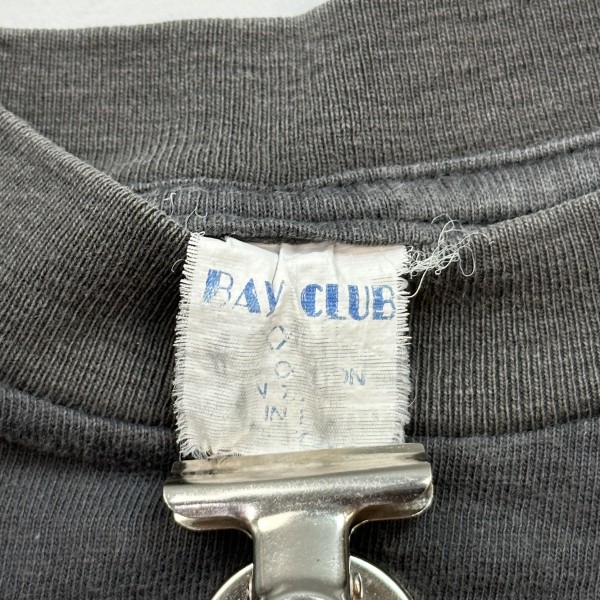 bay club t-shirt tag