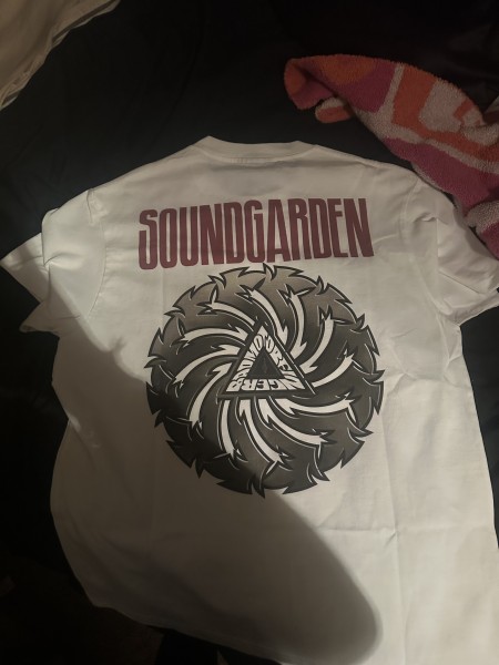 Soundgarden Badmotorfinger 1992 shirt, legit?