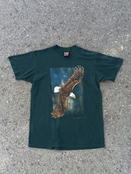 Im selling some rare (and non rare) vintage tees