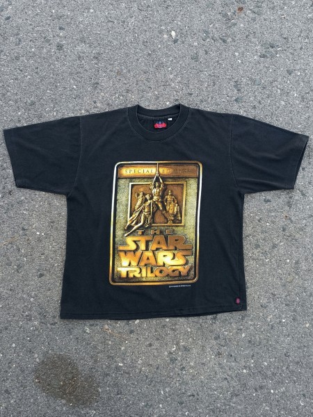 Im selling some rare (and non rare) vintage tees