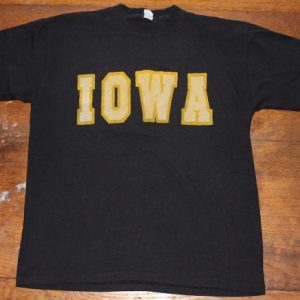 University of Iowa Hawkeyes vintage tshirt L/XL