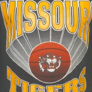 1980s Vintage Missouri Tigers Basketball T Shirt