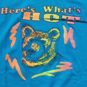 Vintage 1990s Heres Whats Hot Bear Aqua Blue T-Shirt XL