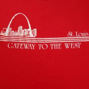 Vintage 1980s St. Louis Gateway to the West Red T-Shirt L