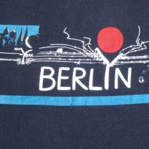 Vintage 1980s Black Berlin Wall Tourist Cotton T Shirt M/L