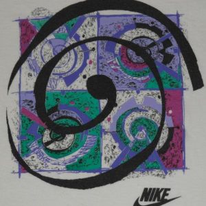 Vintage 1990s NIKE Abstract White Grey Tag T-Shirt