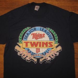 Vintage 1989 Minnesota Twins t-shirt, soft and thin