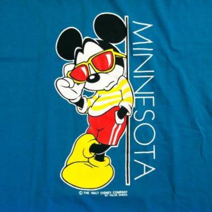 Vintage 1990's Mickey Mouse Minnesota t-shirt