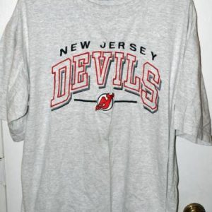 Vintage 90s Logo Athletic New Jersey Devils T-shirt