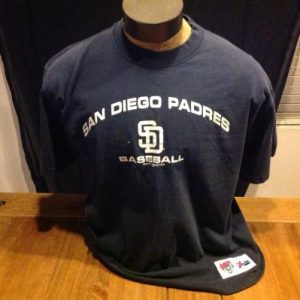 Vintage 1999 San Diego Padres Majestic T-Shirt