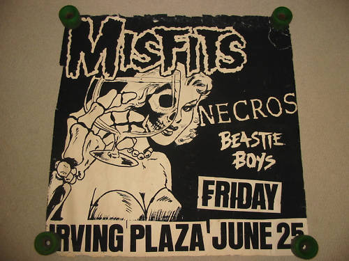 Vintage Social Distortion shirt VS Misfits poster tee