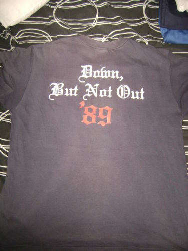 Vintage Down But Not Out 89 tee