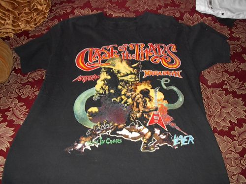 Vintage Clash Of The Titans Clashes Again. tee