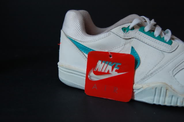 Vintage Nike Air Challenge Court Sneakers