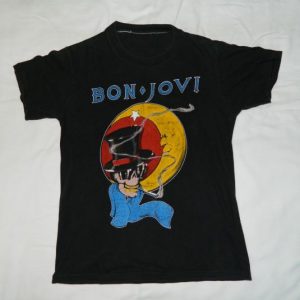 Vintage BON JOVI ROCKS YOUR ASS OFF 1987 TOUR T-Shirt