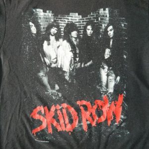 Vintage SKID ROW 1989 YOUTH GONE WILD T-Shirt tour