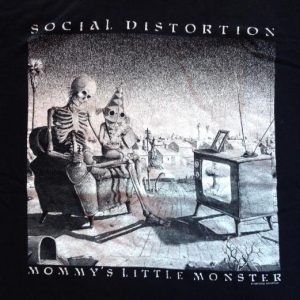 Vintage SOCIAL DISTORTION T-SHIRT 90s mommy's little monster