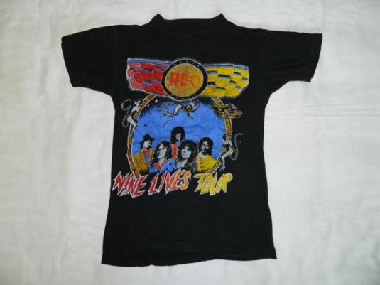 Vintage REO SPEEDWAGON 1979 Nine Lives Tour T-shirt 70s | Defunkd