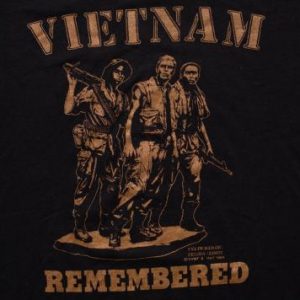 Vietnam Remembered T-Shirt, Vintage 1980s, American Soldiers