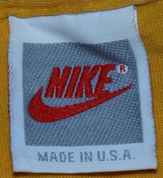 VTG 90s NIKE JUST DO IT Yellow Grey Tag Red Swoosh T-Shirt | Defunkd