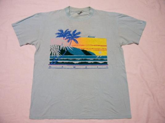 Vintage 1980’s Kauai Island Hawaii Beach T-Shirt | Defunkd