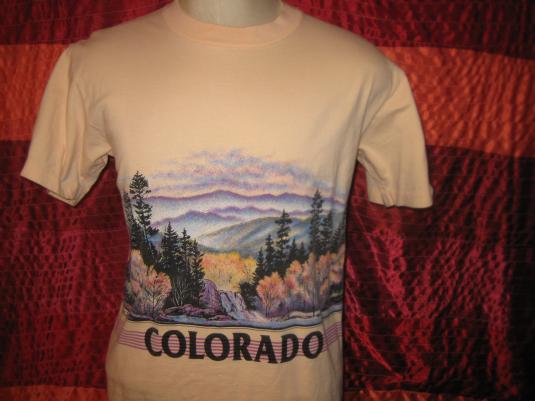 Vintage 1990 Colorado in autumn scene t-shirt, medium | Defunkd