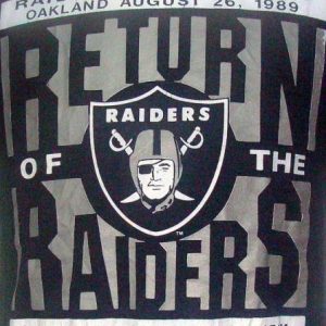 Vintage 1989 Return of The Raiders football t shirt M