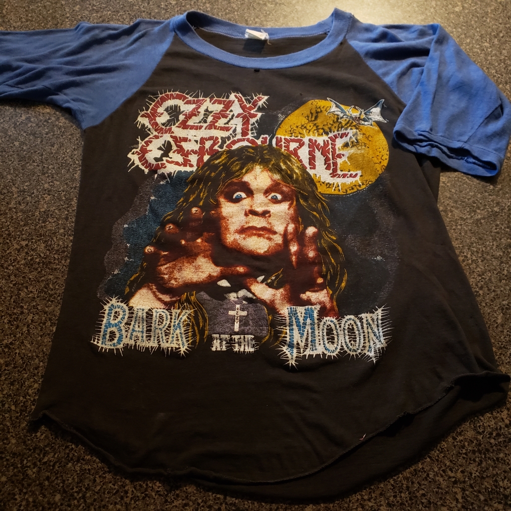 vintage ozzy osborne bark at the moon raglan front