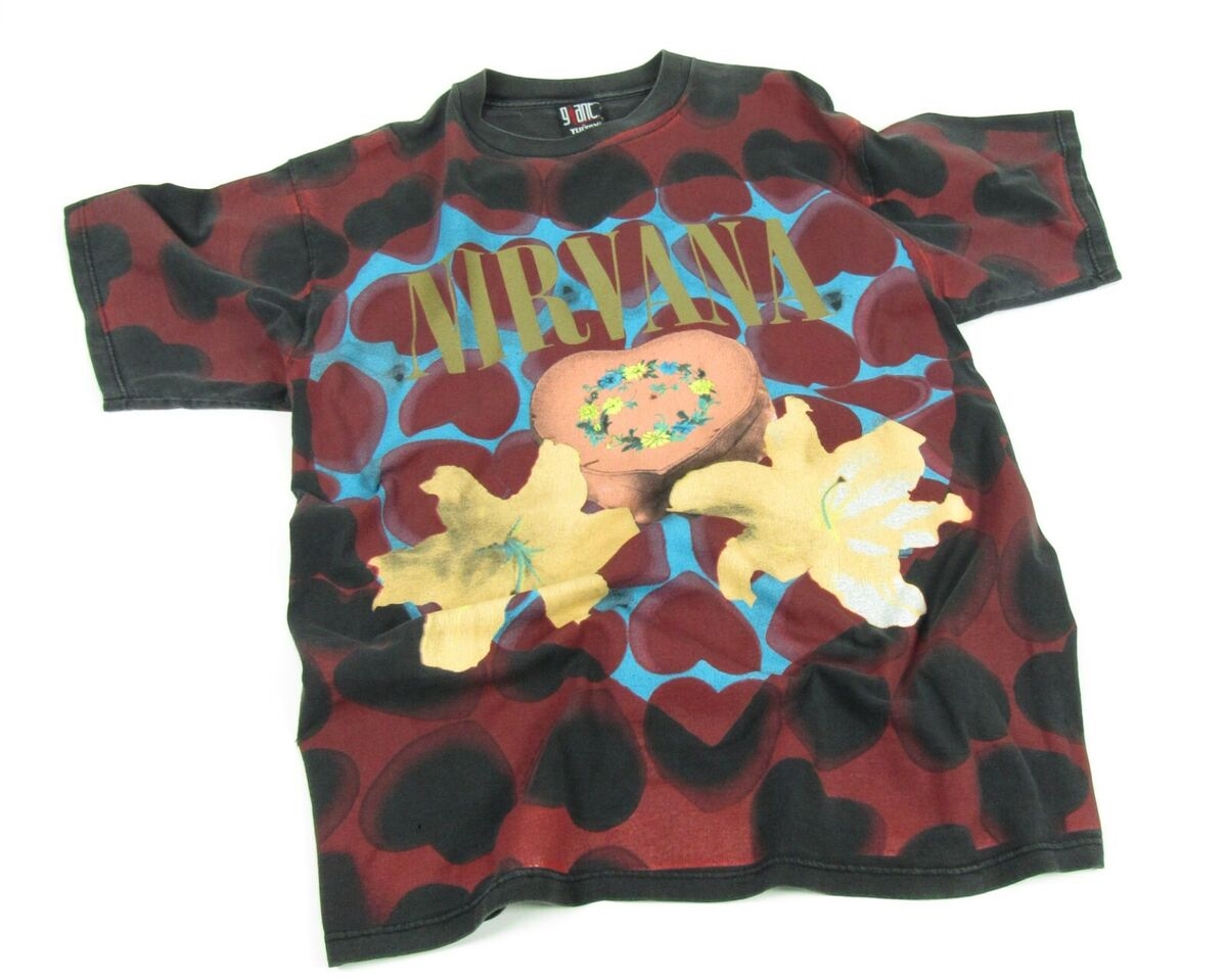 Authentic Vintage Nirvana Heart-Shaped Box T-Shirt