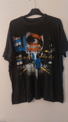 Vintage 1996 Oasis Morning Glory T-Shirt city photo